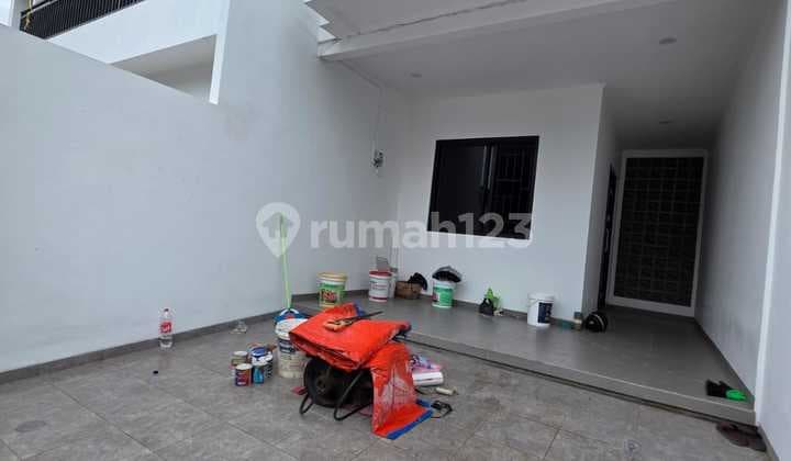 Ruko 3 Unit Baru Premium Taman Ratu Cocok untuk Usaha