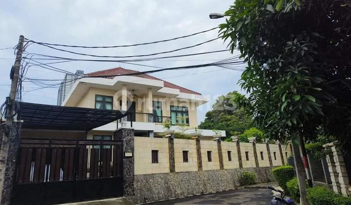 Rumah 2 Lantai Bagus Unfurnished SHM di Jl. Mandar, Jakarta Selatan. (arn+nov) Rumah 2 Lantai Bagus Unfurnished SHM di Jl. Mandar, Jakarta Selatan. (arn+nov)