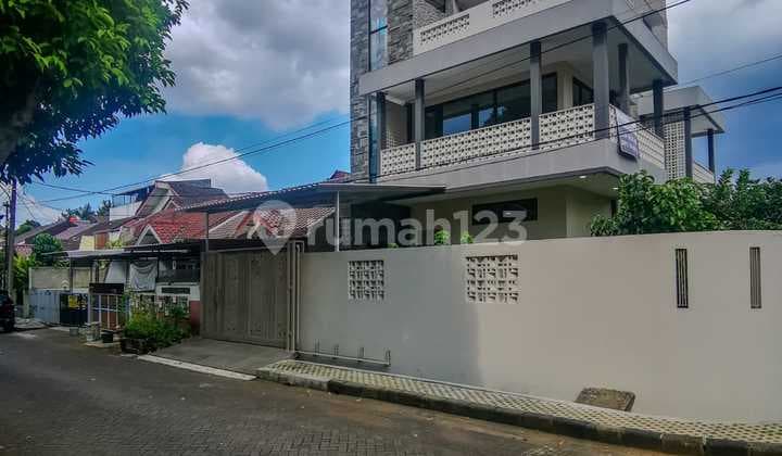 Rumah Brand New Hoek 3 Lantai Villa Melati Mas , Best Value & Jarang Ada