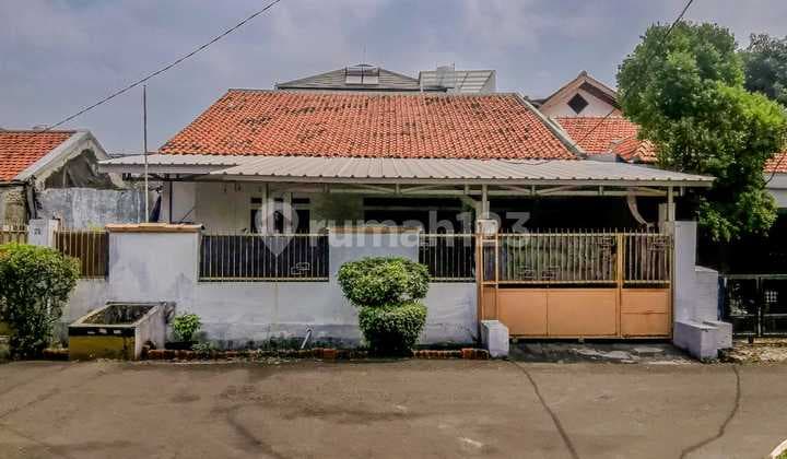 Turun Harga Rumah Lama Hitung Tanah Dekat Mall Taman Anggrek Kemanggisan Ilir