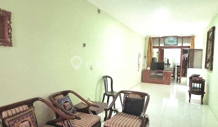 Rumah Dijual 1,5 Lantai Terawat di Pondok Indah