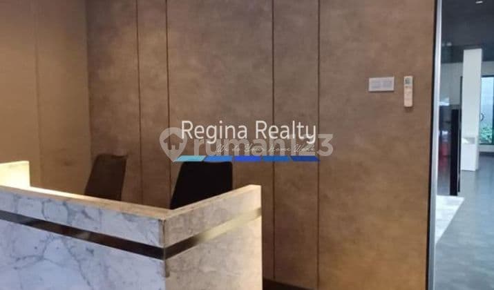 Ruang Usaha Disewakan Turun Harga Cocok untuk Klinik/Kantor di Pakubuwono Kebayoran Baru