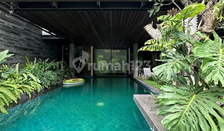 Dijual Rumah Bagus Nyaman Bebas Banjir di Jl Darmawangsa