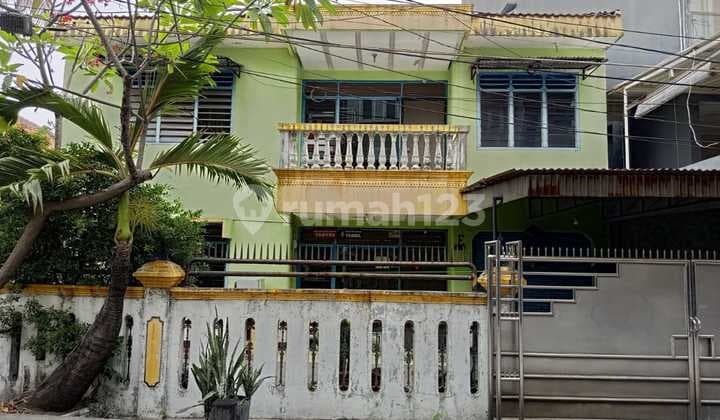 Rumah Tua di Kav POLRI Jl Jelambar Madya Petamburan Jakarta
