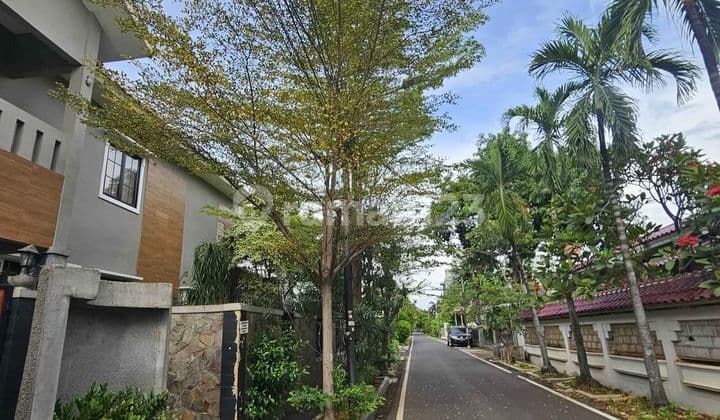 Luxury House in Cempaka Putih, Central Jakarta