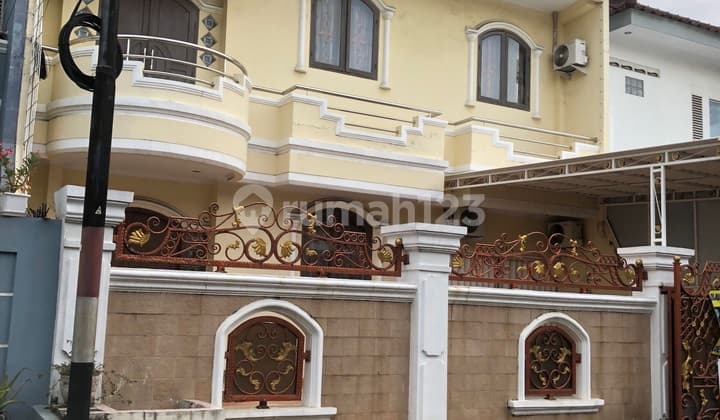 Rumah Cantik Taman Modern Cakung Jakarta Timur