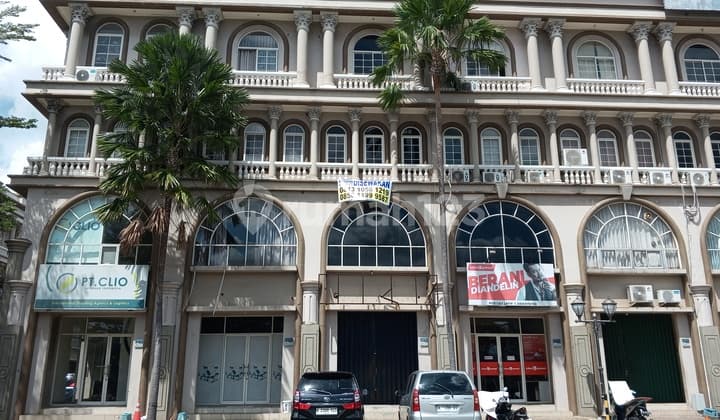 For Rent: Ruko Sedayu Square Cengkareng West Jakarta, Facing Main Road