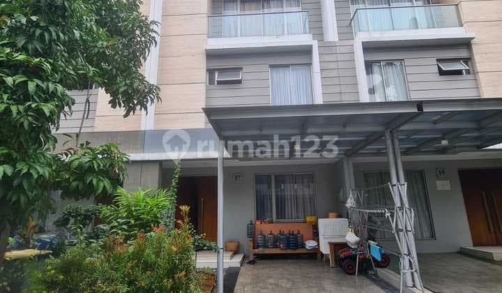 Rent Semi-Furnished House in Harmony Golf Island Cluster, PIK, North Jakarta