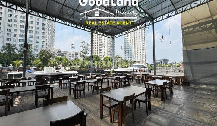 Dijual Restoran di Pinggir Dermaga di Pantai Mutiara, Jakarta Utara (+ kantor berfungsi penuh)
FOR SALE Restaurant by the Pier in Pantai Mutiara, North Jakarta (+ fully functioning office)