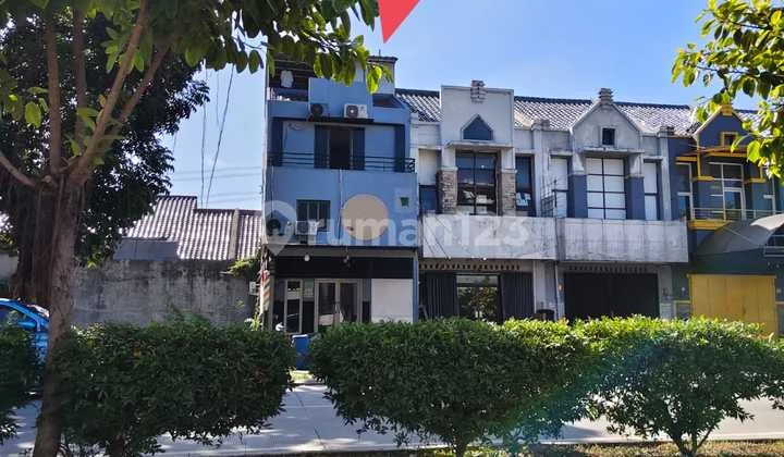 Disewakan Ruko Metland Puri Depan Solaria Disewakan Ruko Metland Puri Depan Solaria