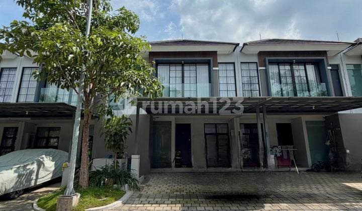 Rumah Pakuwon City Grand Island Cluster Suvadiva Semi Furnished