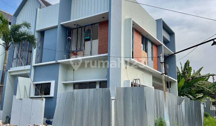 Rumah Baru Minimalis di Prapen Indah, Jemursari 2 Lt Tipe C Hoek