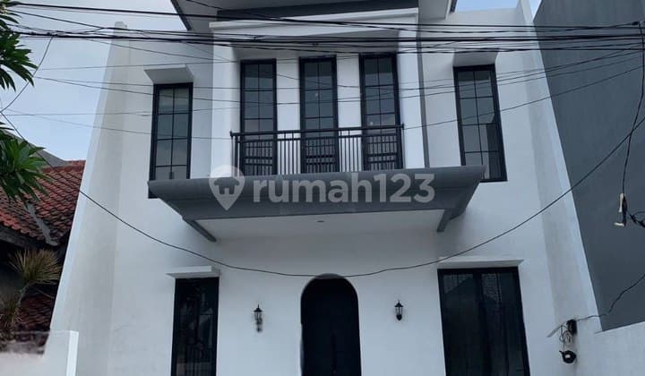 Pondok Mutiara Sidoarjo 2-Story House Location Close to Toll Exit