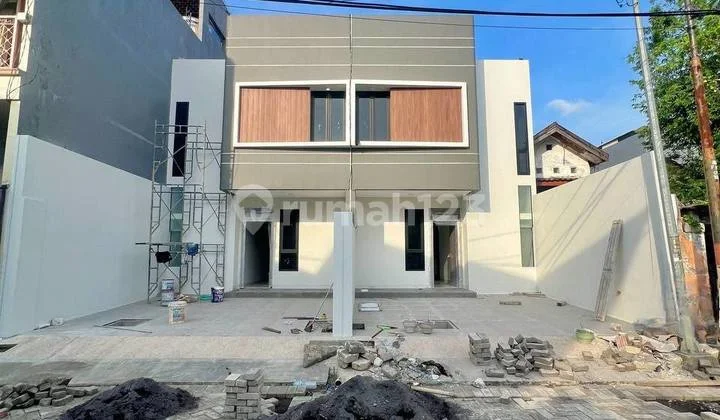 New Minimalist House Mulyosari North Main Street Spacious Living Room