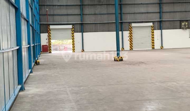 Disewakan Gudang Bagus Siap Pakai - Cakung Gudang Strategis di Kawasan Industri Cakung, Cocok untuk Usaha Logistik, Distribusi, Workshop, Maupun Penyimpanan Barang.