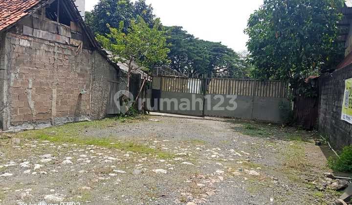 Disewakan Lahan Padat. Cocok Utk Car Pool Lokasi Jln Raya Bekasi Ujung Menteng.