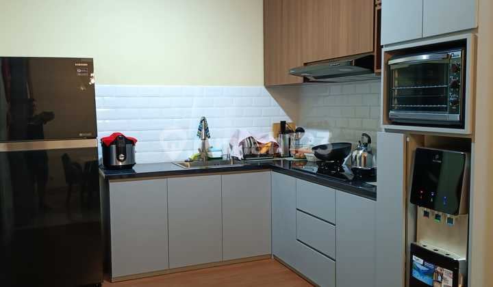 Di Sewakan Rumah 2 Lantai Full Furnished di Arana Harapan Indah