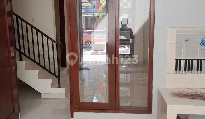 Disewakan Rumah 2 Lantai Cluster Harmoni - Harapan Indah Bekasi Rumah Nyaman di Dalam Cluster dengan Lingkungan Aman dan Akses Strategis di Kawasan Harapan Indah.