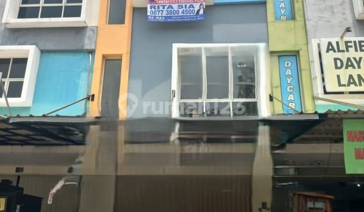 Disewakan Ruko Arana - Lokasi Ramai Harapan Indah (Dekat Scg) Ruko Strategis di Kawasan Ramai Harapan Indah, Cocok untuk Usaha, Kantor, Klinik, atau Bisnis Lainnya.