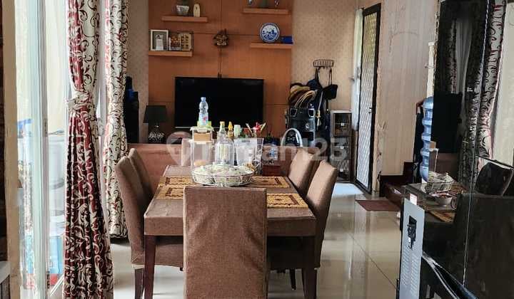 Dijual Rumah Bagus Siap Huni Ada Kolam Renang di Metland Menteng Cakung Jakarta Timur