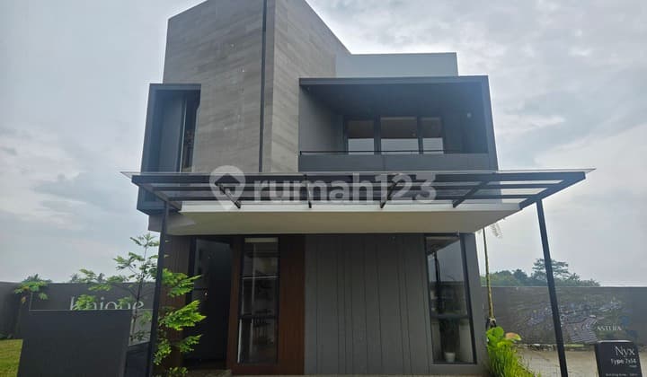 Dijual Rumah 2 lantai dekat Tol BSD Tangerang, Minimalis Modern selangkah ke Stasiun kereta & Kawasan Elite BSD