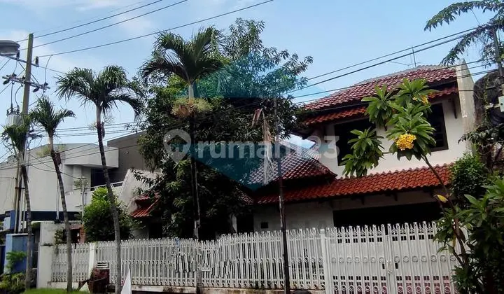 Bintang Diponggo, Luas Asri
