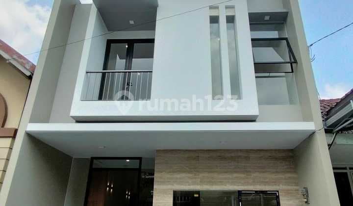 Rumah Modern Minimalis Siap Huni di Mekar Wangi