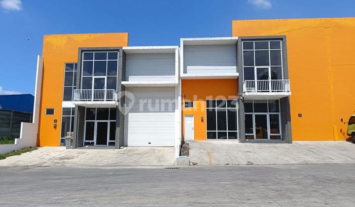 Blok Terakhir! Gudang di kawasan Pergudangan Bizpark dekat Tol Kopo