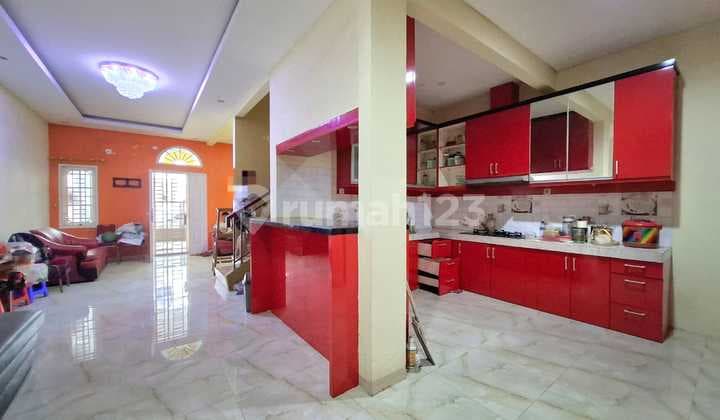 Rumah 3 Lantai Di City Resort Taman Palem Cengkareng Jakarta Barat