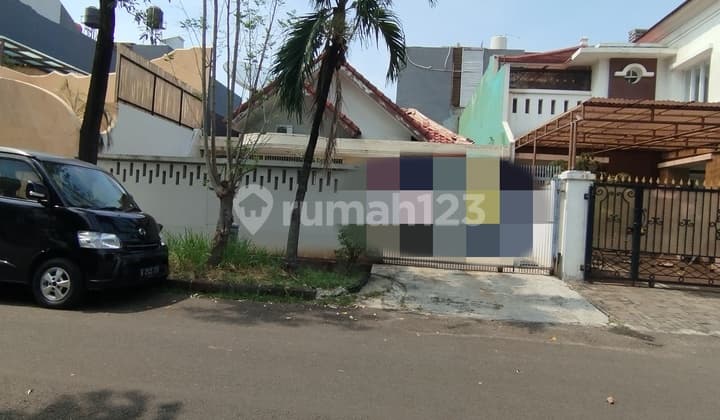 Rumah Terawat Hitung Tanah di Komplek Permata Buana Puri Indah Kembangan Jakarta Barat