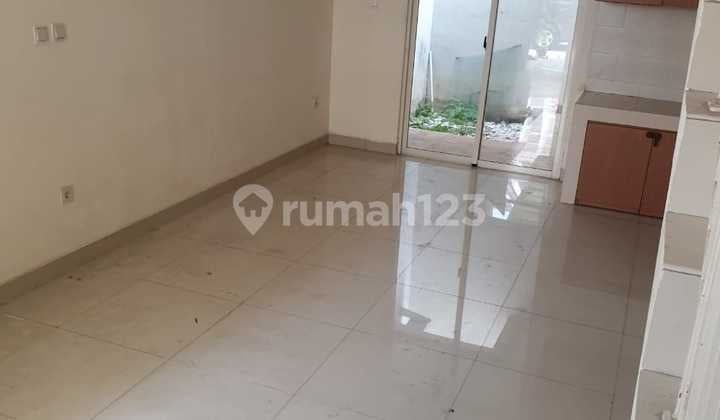 Rumah 2 Lantai Di Green Lake City Cipondoh Karang Tengah Tangerang Kota Banten