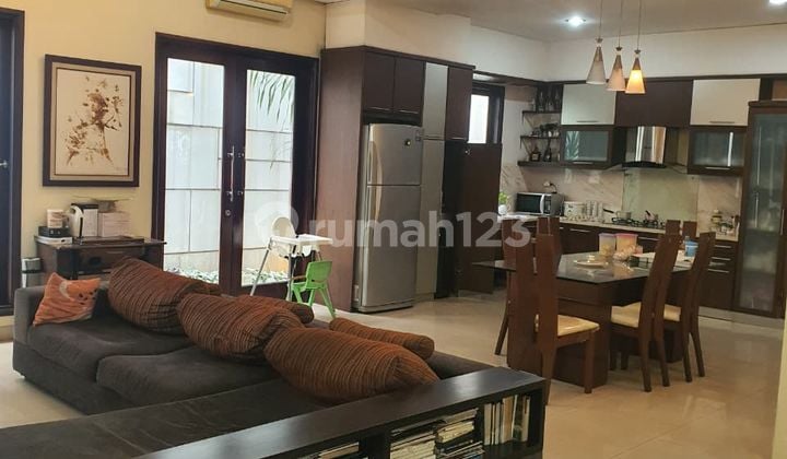 Nego Rumah Bagus Kondisi Like New di Taman Villa Meruya Jakarta Barat