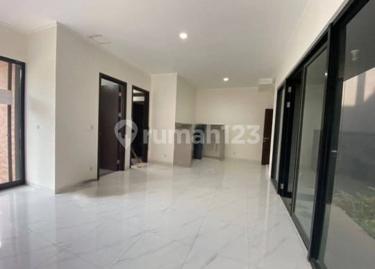 Bisa Nego Rumah Bagus Terawat di Cluster Flavio Suvarna Sutera