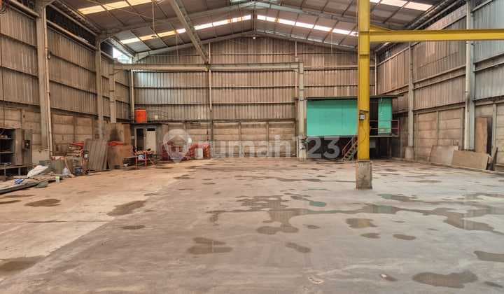 Siap Huni Gudang Luas untuk Usaha di Kavling Dpr