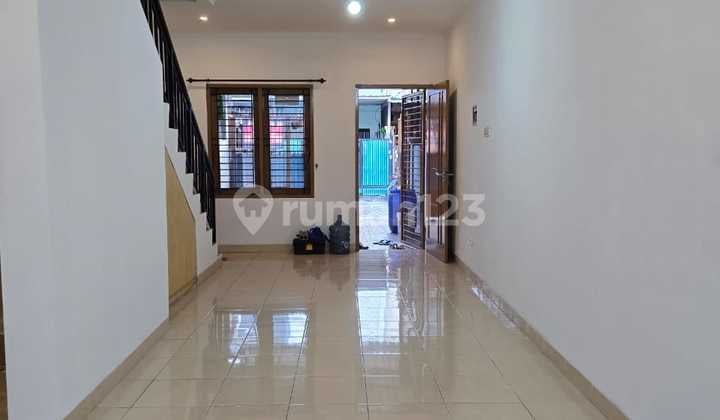 Dijual Rumah Permata Palem - 3 KT, Siap Huni, Harga Nego!