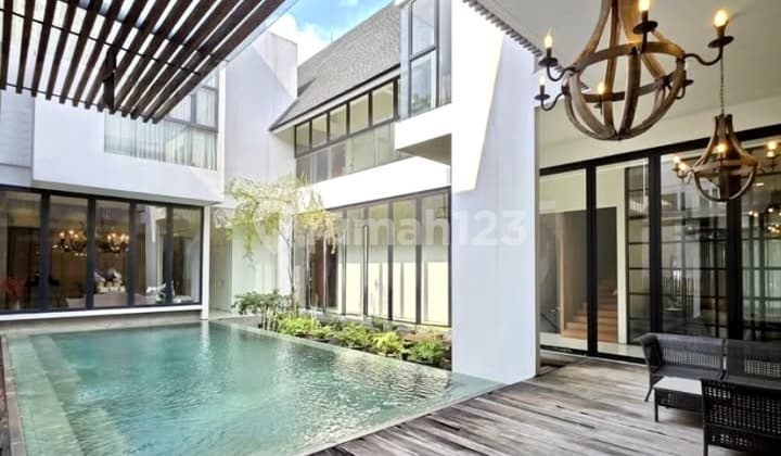 Nego Sampai Deal Rumah Mewah Premium, ada Kolam Renang Luas, Garasi Luas dan Banyak, sudah SHM di Taman Radio Dalam Kebayoran Baru