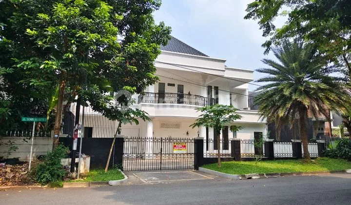 Nego Sampai Deal Rumah Bagus Siap Huni ada Kolam Renang Hadap Timur di Pondok Indah Jakarta Selatan Nego Sampai Deal Rumah Bagus Siap Huni ada Kolam Renang Hadap Timur di Pondok Indah Jakarta Selatan