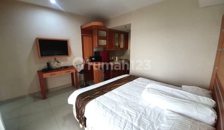 Jual Cepat! Apartemen Atria Full Furnished View Mall SMS