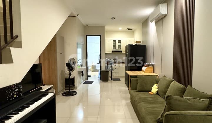 Nepis Price! Fully Furnished House, Neat and Already Interior in Green Village Cipondoh