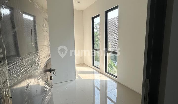 BU Nego! Rumah 2 Lantai Free AC di Citra Garden Puri Kalideres