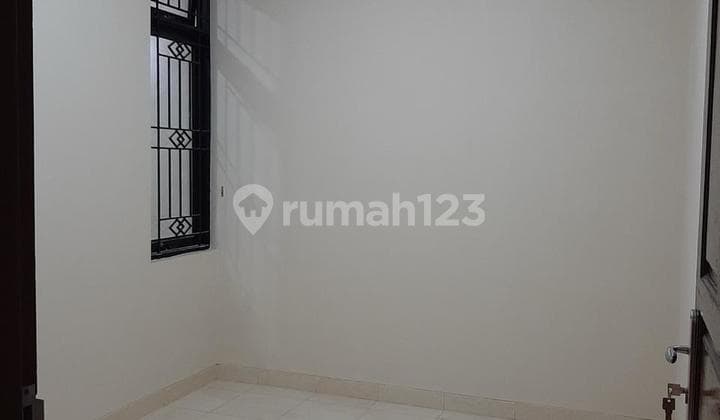 Bisa Nego! Rumah Hadap Barat Lokasi Strategis di Banjar Wijaya