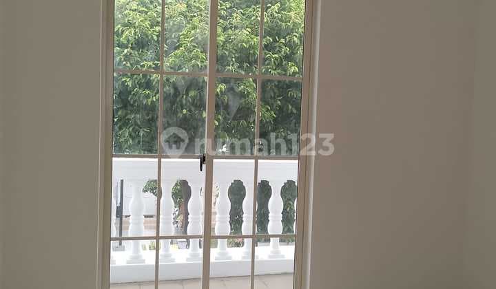 Turun Harga! Dari 4,7 Menjadi 4,5M Rumah 2 Lantai Glc Cluster Eropa - 3+1 KT, SHM, Harga Nego!