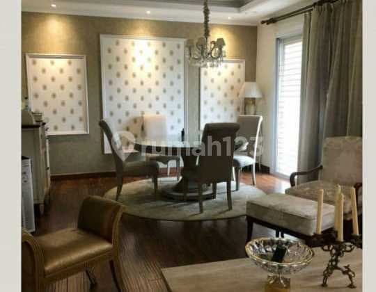 Fast sale and brand new house in Lebak Bulus. Good house ready to occupy.