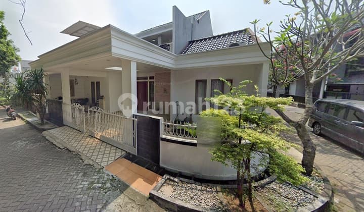 Corner House Hoek Asri in Developing Location Pondok Cabe