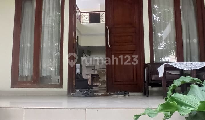 Rumah Premium Lokasi Super Strategis Proklamasi