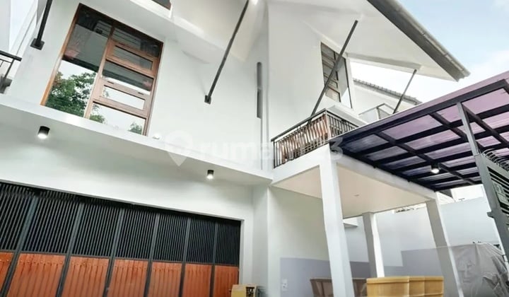 Cilandak Belakang Citos Rumah Modern 3lantai Siap Huni