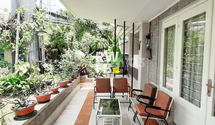 Menteng Rumah Vintage Dan Cozy Area Premium Dkt Taman