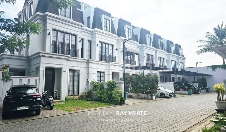 Rumah Gaya American Modern Dalam Cluster Area Kemang Dalam