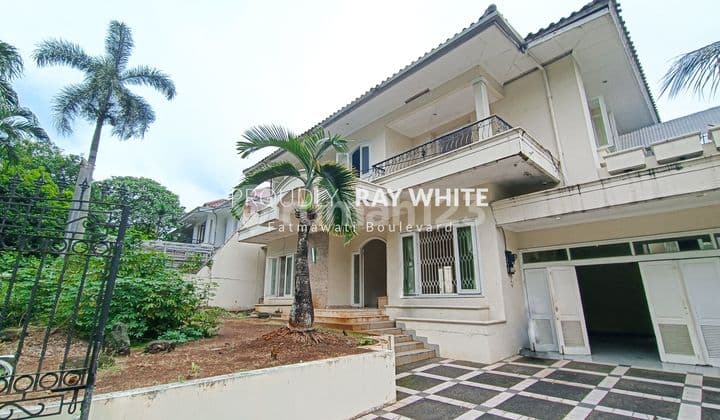 Rumah Strategis Dlm Komplek Taman Lebak Bulus Dekat Tb Simatupang