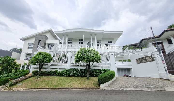 Beautifull Dan Calm House At Sekolah Duta Pondok Indah